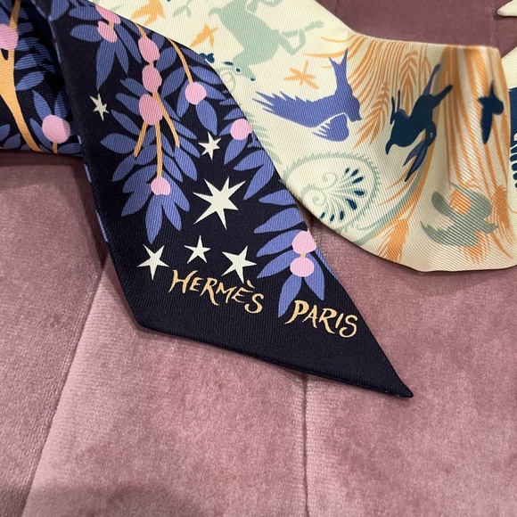 NWT Hermes le Charme d'Orphee twilly ribbon scarf Blue Black Yellow - Picture 7 of 8